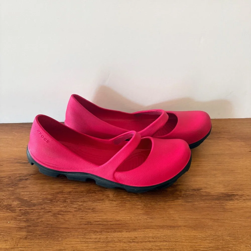 Crocs Duet Busy Day Mary Jane Flats Raspberry Pink Womens 9 Casual Comfort Shoes